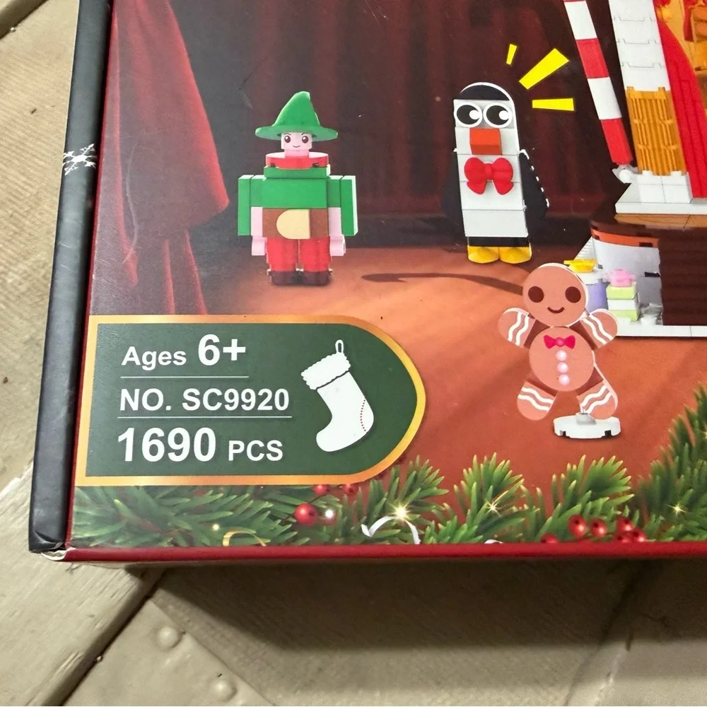 Cubimanna Christmas Nutcracker Theater Building Set 1690 pcs